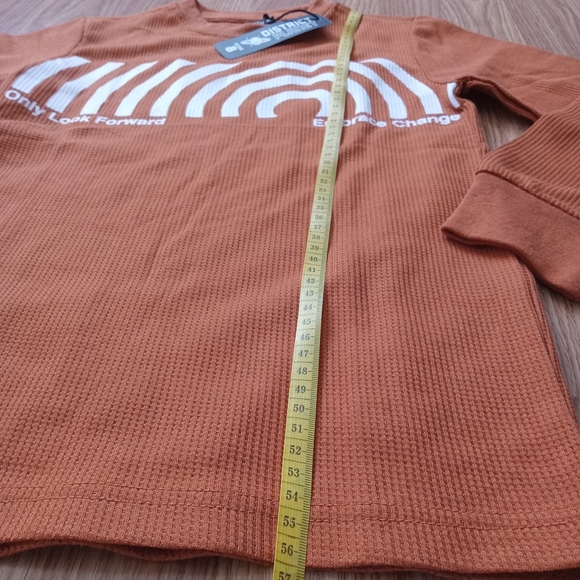 District Planet Women's Top - Picture 6 of 9